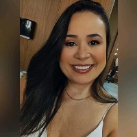 Ariane Alves Email