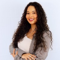 Camilla MacIel Email