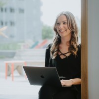 Hélène Mallard Email