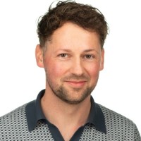 Alexander Siegert Email