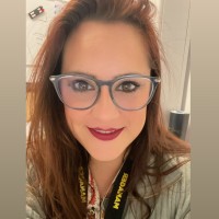 Estefanía Martínez Sánchez Email