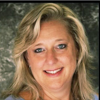 SimplyThick, LLC Employee Heidi Evans's profile photo