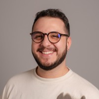 Mad Employee Vitor Dutra's profile photo