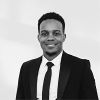 Gwinyai Makamure Email