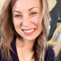 AlkaViva, LLC Employee Abbey Engesetter's profile photo