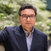 Luxury Roundtable Employee Mickey Khan's profile photo