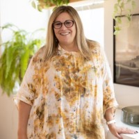 MDC Wallcoverings Employee Stacey Harloe-Mowery's profile photo
