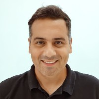 Rodrigo . Email