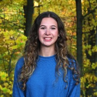 Hola Books Employee Gabrielle Wagner's profile photo