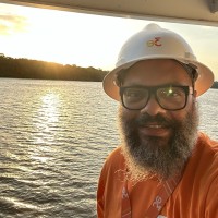 Romualdo Vicente Soares Email