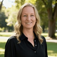 Five Experts Employee Robin Leathers's profile photo