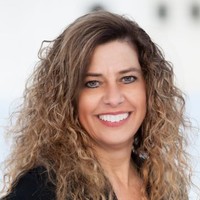 Silver Eagle Refining Inc. Employee Angie Thiros's profile photo