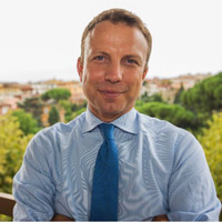 E-mail e número de telefone de Francesco Venturini