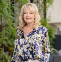 10Fold Comm Employee Susan Thomas's profile photo