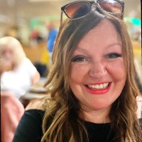 Mandy Holmes Email