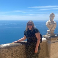 LUSSO Employee Helen Brown's profile photo