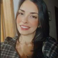 Aline Ferro Email