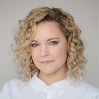 Angela Vitzthum Email & Phone Number