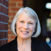 Stellar Realty Northwest Employee Cindy Wagner's profile photo