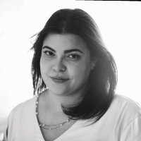 Daniela Gonçalves Email
