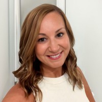 Cummins Inc. Employee Beth Powers's profile photo