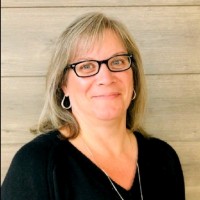 Brady Signs Employee Deb Voight's profile photo