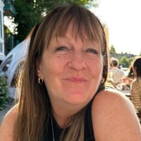 Georgie Reeves Email