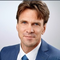 Jeroen van Veen Email