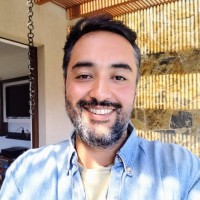 Luis Rosales Uribe Email