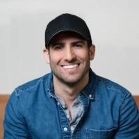 #paid Employee Roger Figueiredo's profile photo