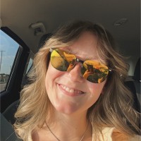 Sadie Larsen Email