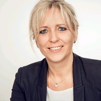 Beate Stavenhagen Email