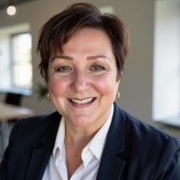Lori Funderwhite Email & Phone Number