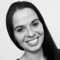 Judit Szűcs Email