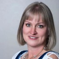 Andrea Holmes