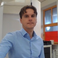 Thomas van der Wal Email