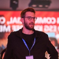 Salva Vendrell Email