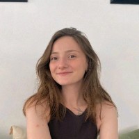 İrem Koçhan Email