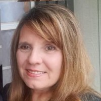 DazzleDu Employee Teri Wooddell's profile photo