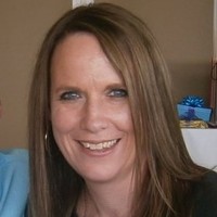 Kelly Ewen-White Email