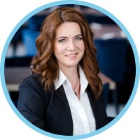 Anna Majchrowska Email