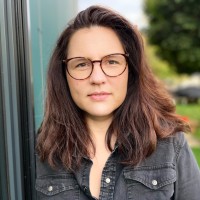 Nadine Lindner Email