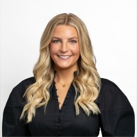 Versant Capital Management, Inc. Employee Hayley Singleton's profile photo