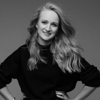 AxiCorp Employee Julie Sharova's profile photo