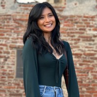 Dionne Completo Email & Phone Number