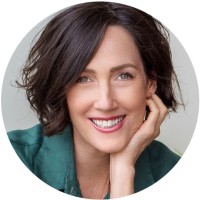 Lia Griffith Email & Phone Number