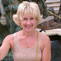 Bigwidesky Employee Beth Marti-Maxwell's profile photo