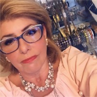 Jewels by Park Lane Employee Dawn Rizzi's profile photo