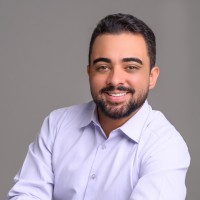 Lucas Roberto Email