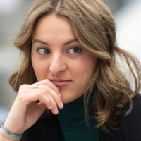 Isabel G Email
